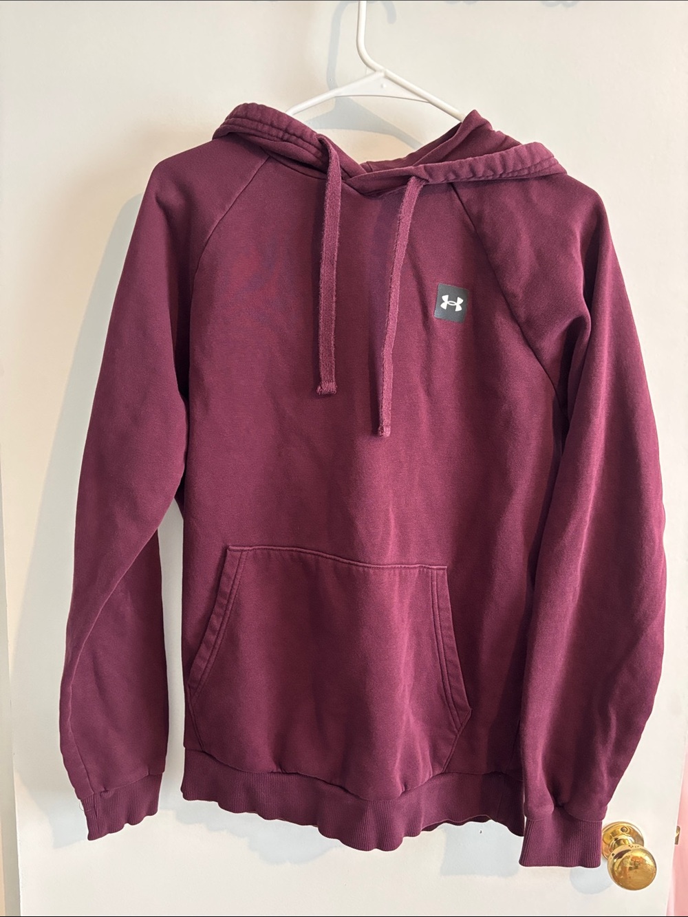 Under Armour Men's Burgundy Pullover Hoodie